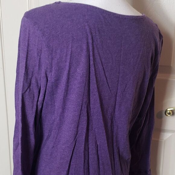 Long Sleeve t-shirt - Picture 2 of 3